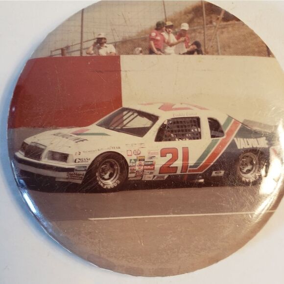 Racing Pinback Buttons (8) - Picture 3 of 12